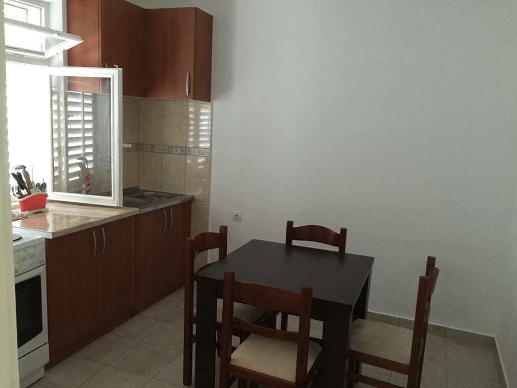 Anita Guest House Tivat Oda fotoğraf
