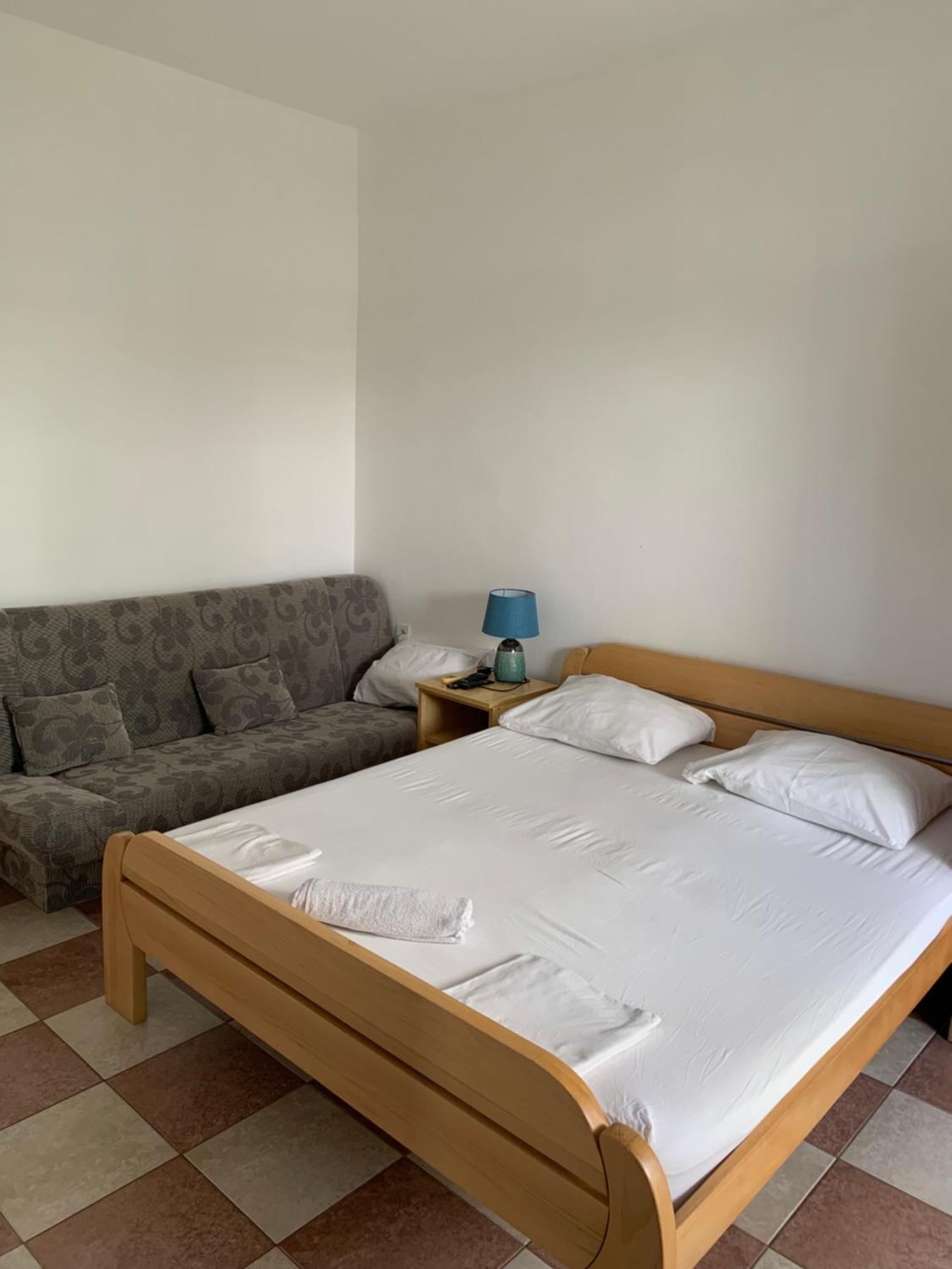 Anita Guest House Tivat Dış mekan fotoğraf